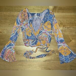 Women’s Free People Paisley FIONA‎ Wrap Top Bell Sleeve Size Small